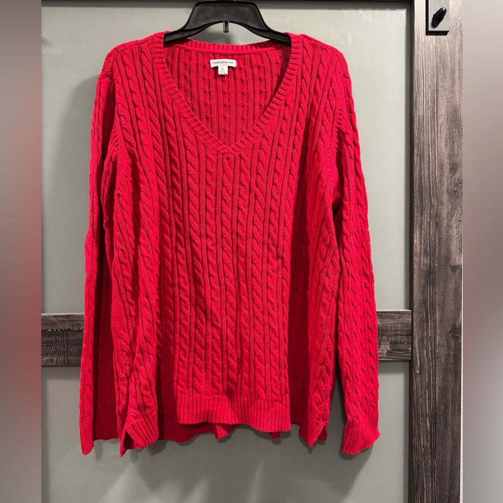 Croft & Barrow Red V neck cable sweater size XL